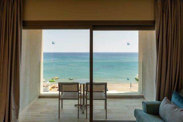Amada Colossos Resort